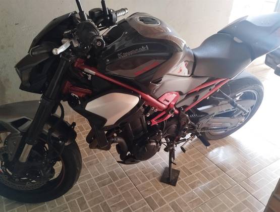 KAWASAKI Z900 KAWASAKI Z900